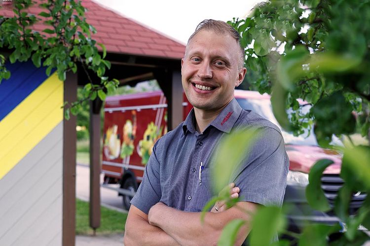 Handelsvertreter Juri Kozhara